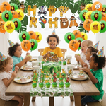 Enfants qui font la fête autour du Roi lion 
